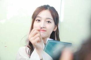 娱乐吃瓜少女圈百度云,从“吃瓜少女圈”看幕后风云 第1张 娱乐吃瓜少女圈百度云,从“吃瓜少女圈”看幕后风云 第1张