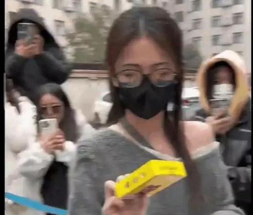 娱乐随拍吃瓜八卦视频,随拍吃瓜，八卦视频背后的故事  第3张