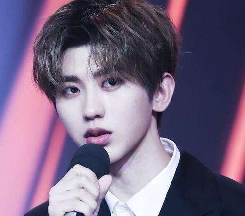 吃瓜娱乐八卦蔡徐坤视频,揭秘明星幕后生活 第2张 吃瓜娱乐八卦蔡徐坤视频,揭秘明星幕后生活 第2张