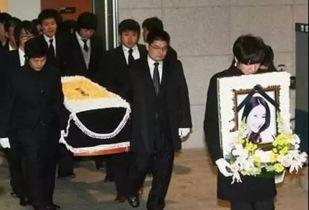 韩国娱乐圈吃瓜爆料事件,揭秘娱乐圈吃瓜爆料背后的真相 第1张 韩国娱乐圈吃瓜爆料事件,揭秘娱乐圈吃瓜爆料背后的真相 第1张