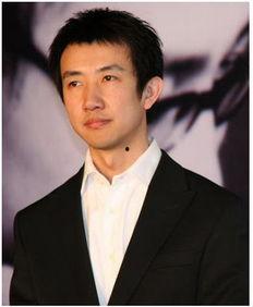 娱乐圈吃瓜小眼睛男歌手,揭秘“吃瓜小眼睛男歌手”的星光之路 第2张 娱乐圈吃瓜小眼睛男歌手,揭秘“吃瓜小眼睛男歌手”的星光之路 第2张