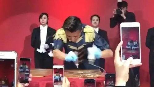 娱乐圈吃瓜爆音乐节,音乐节成吃瓜热点,明星幕后故事大揭秘 第3张 娱乐圈吃瓜爆音乐节,音乐节成吃瓜热点,明星幕后故事大揭秘 第3张