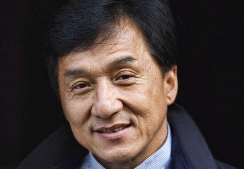 娱乐圈成龙吃瓜事件真相,揭秘娱乐圈真相与争议 第3张 娱乐圈成龙吃瓜事件真相,揭秘娱乐圈真相与争议 第3张