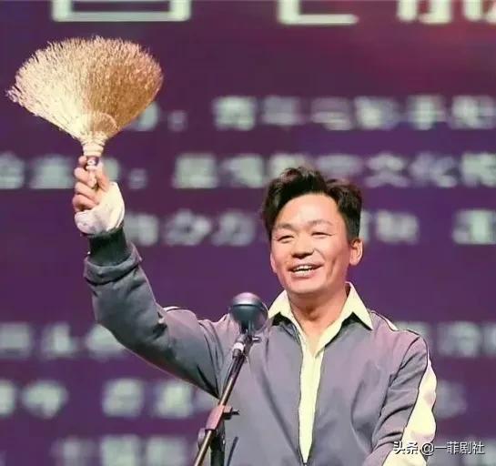 娱乐圈吃瓜爆料天王是谁,揭秘幕后真相与幕后黑手 第2张 娱乐圈吃瓜爆料天王是谁,揭秘幕后真相与幕后黑手 第2张