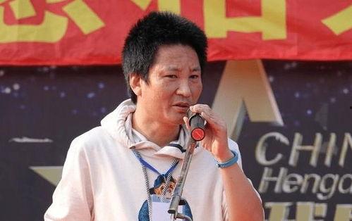 娱乐圈吃瓜导演有哪些人,揭秘吃瓜导演的传奇人生 第3张 娱乐圈吃瓜导演有哪些人,揭秘吃瓜导演的传奇人生 第3张