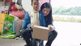 诺米走红不忘家乡小涵娱乐吃瓜,小涵娱乐吃瓜见证友谊  第2张